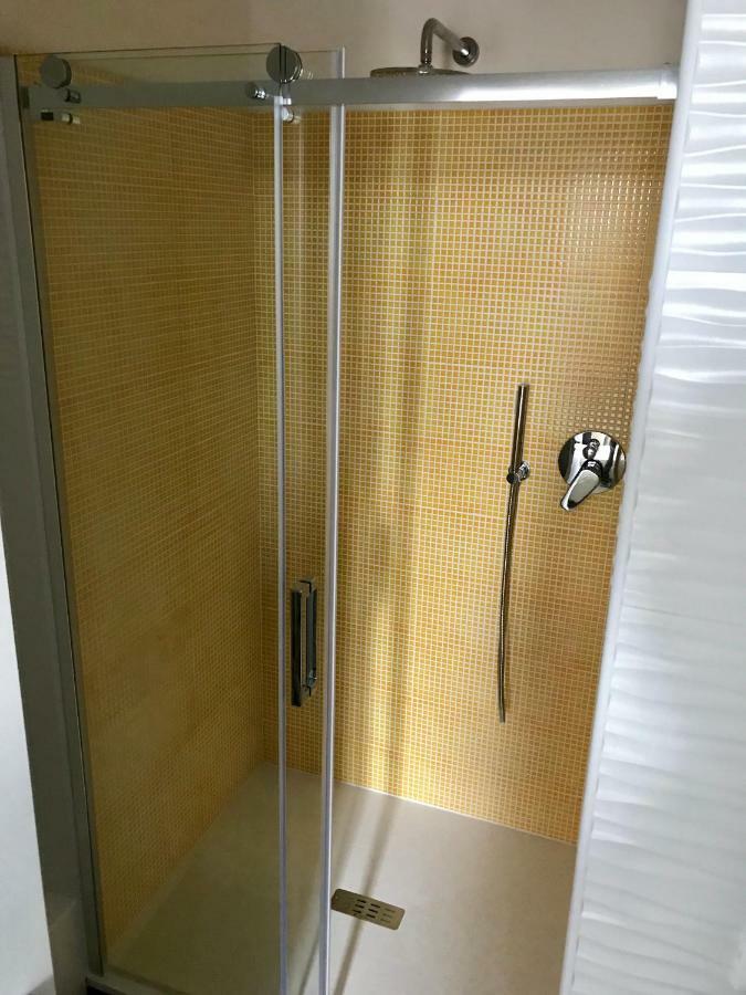 Time Out Aparthotel カザレッキオ・ディ・レーノ エクステリア 写真