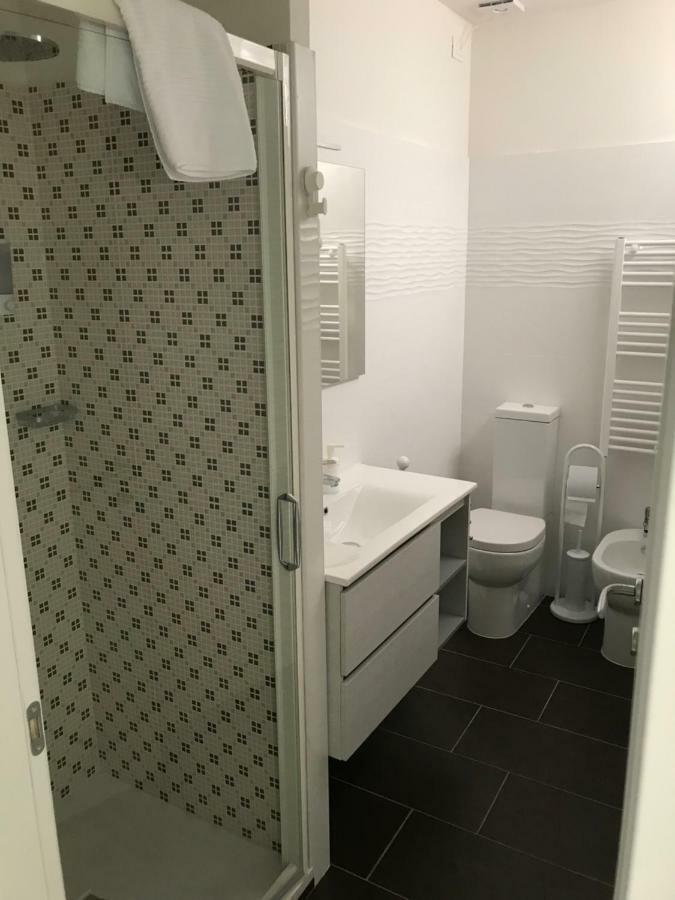 Time Out Aparthotel カザレッキオ・ディ・レーノ エクステリア 写真